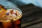 Coca-Cola lança versão Zero sem cafeína voltada ao consumo noturno